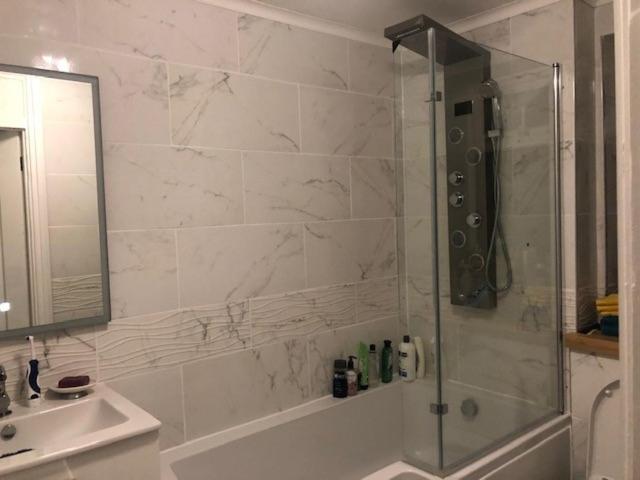 Beautiful Large Room In London Flat Exteriör bild